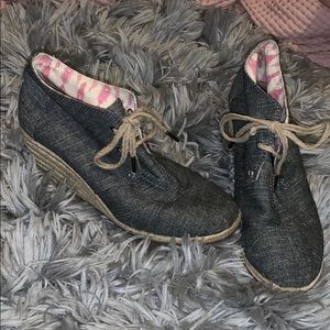 Toms bootie wedges